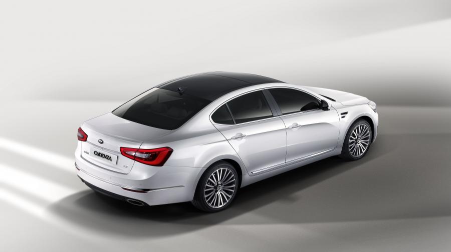  Kia Cadenza 2013 года  (фото 2 из 2)